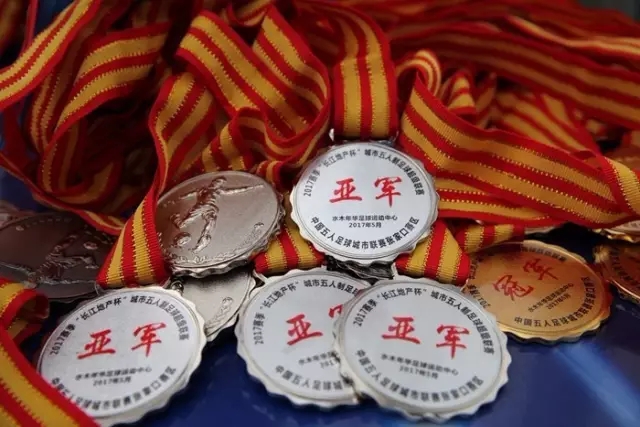五年后，电动车与燃油车的保值潜力对比